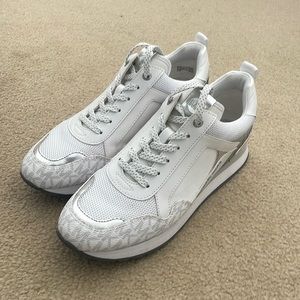 Michael Kors white with silver tennis shoes 8 1/2